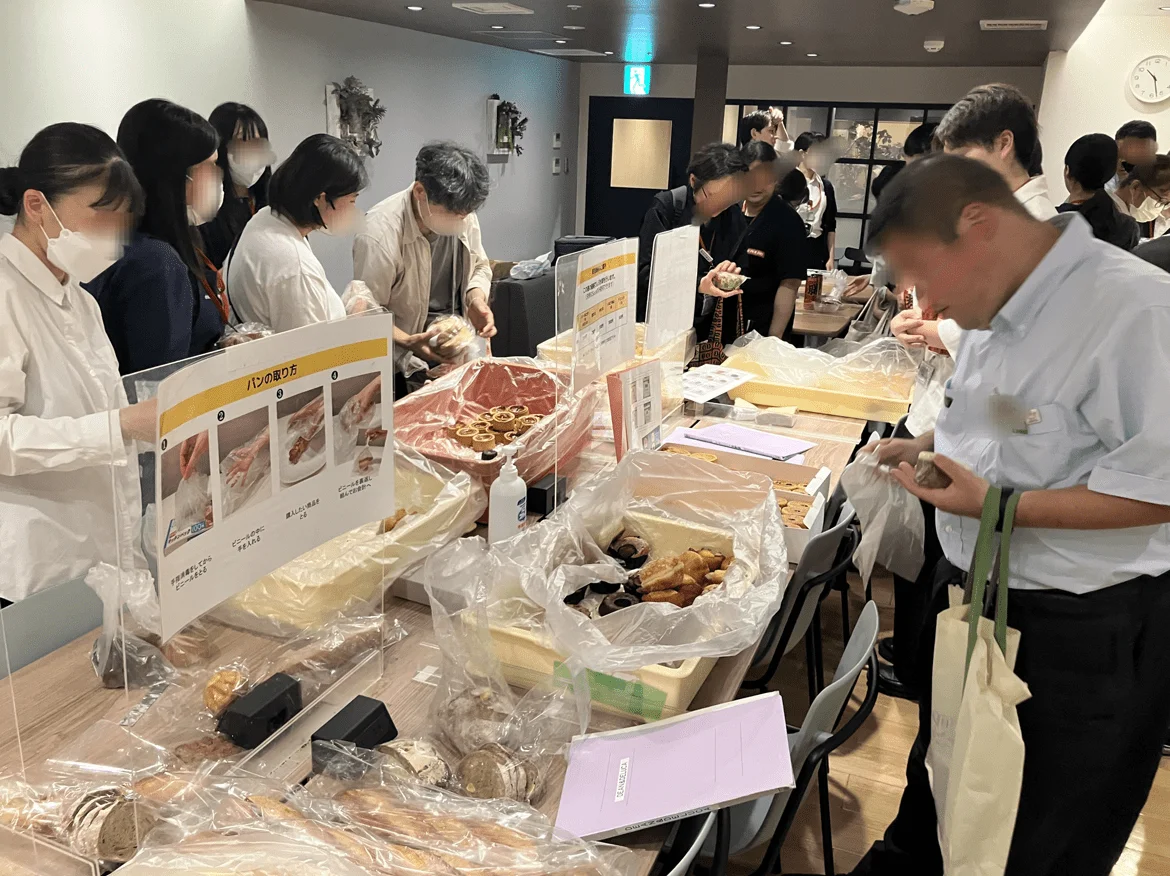 閉店後の「もったいない」を、働く仲間の「ありがとう」に。東京駅の「フードレスキュー隊」が描くフードロス削減の輪